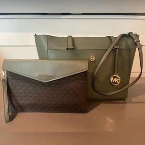 Michael Kors purse